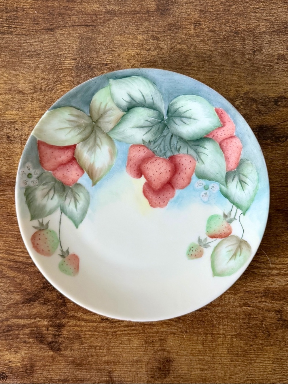 Hand Painted Strawberry Dessert Plate: Vintage Thomas Bavaria China